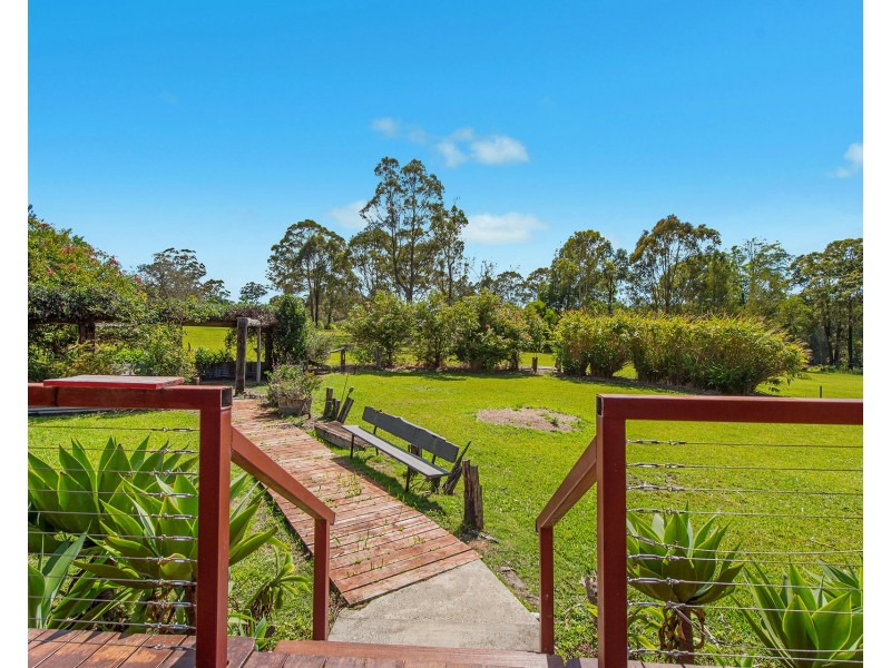11 Penn Place, Crescent Head NSW 2440