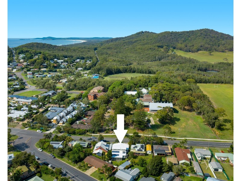 51 Pacific Street, Crescent Head NSW 2440