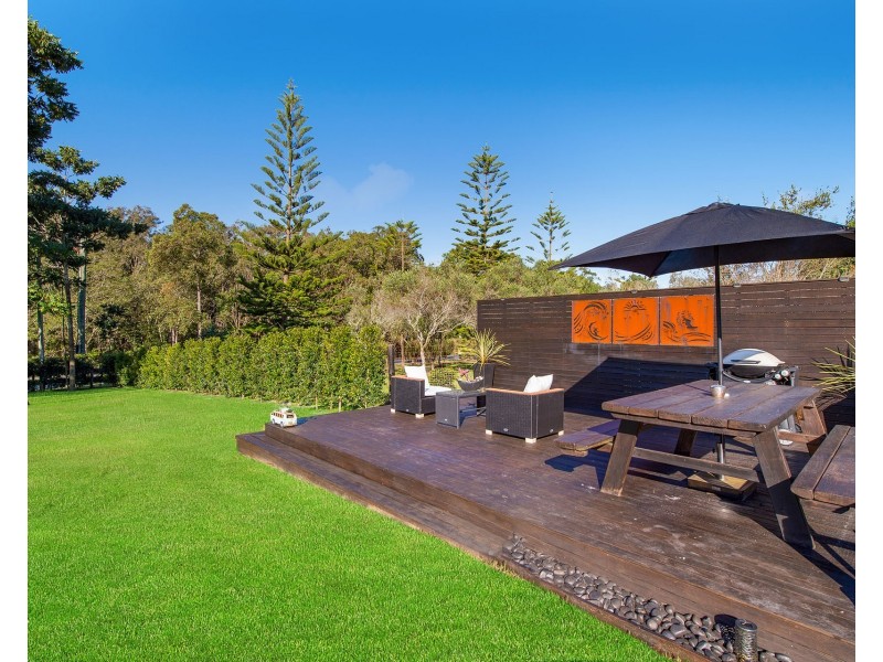 634 Point Plomer Road, Crescent Head NSW 2440