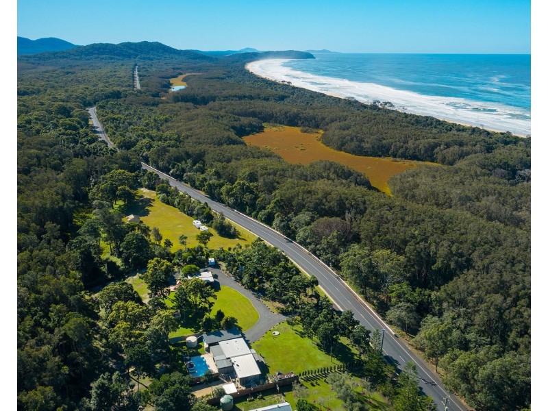 634 Point Plomer Road, Crescent Head NSW 2440