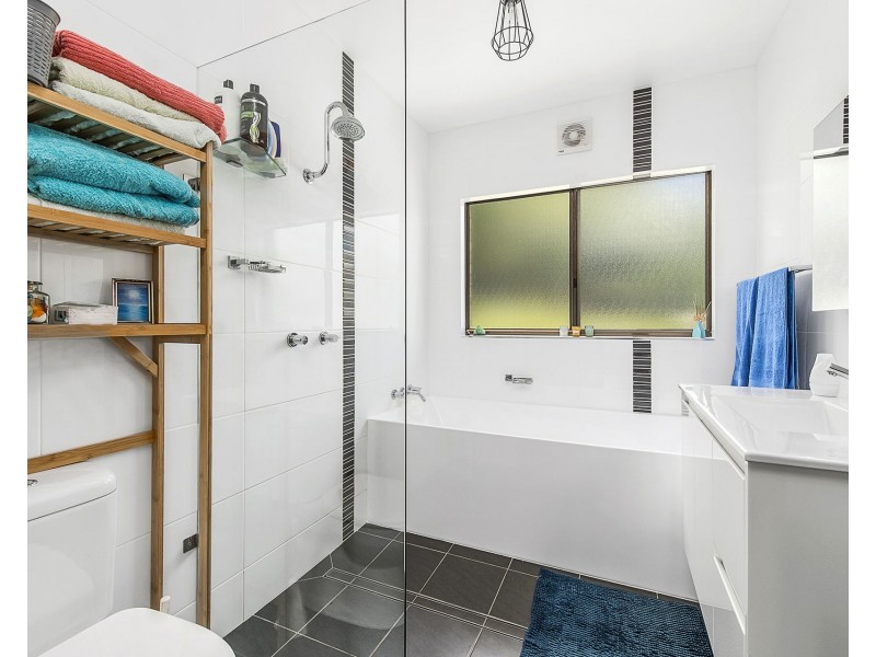 18 Noongah Terrace, Crescent Head NSW 2440