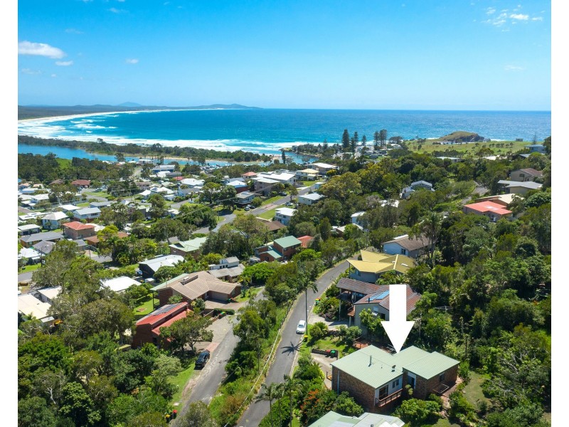 18 Noongah Terrace, Crescent Head NSW 2440