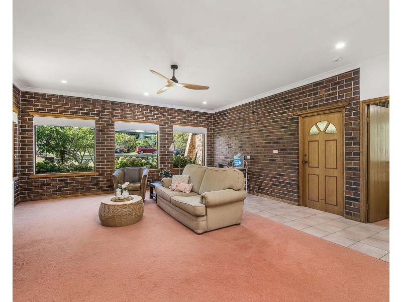 15 Main Street, Crescent Head NSW 2440