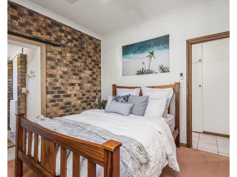 15 Main Street, Crescent Head NSW 2440