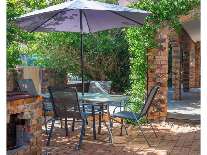 15 Main Street, Crescent Head NSW 2440