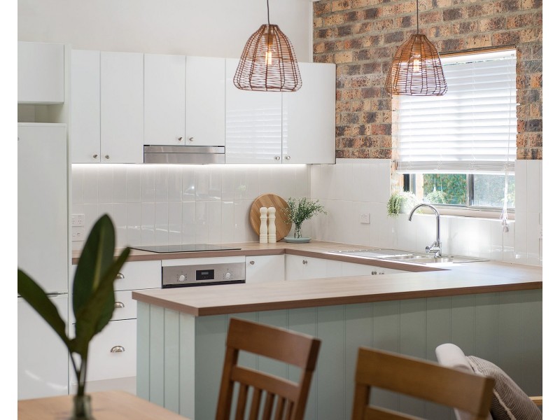 15 Main Street, Crescent Head NSW 2440