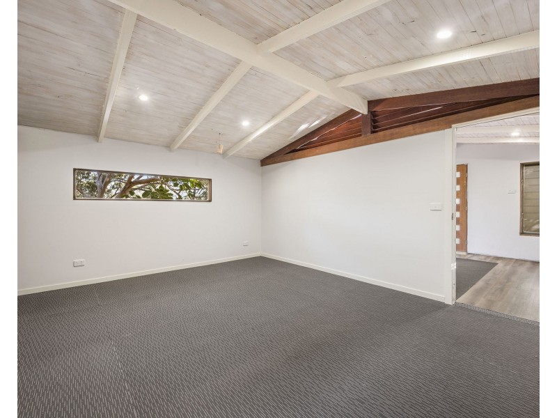 31 Skyline Crescent, Crescent Head NSW 2440