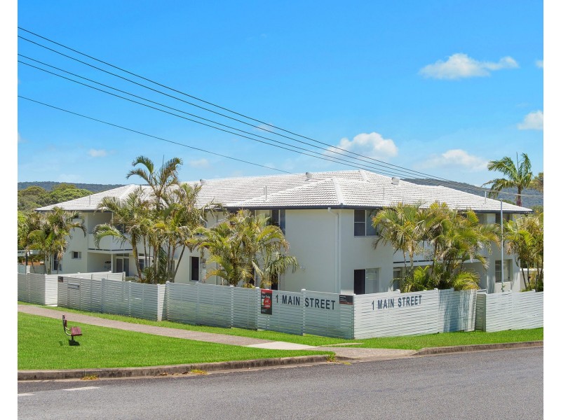 2/1 Main Street, Crescent Head NSW 2440