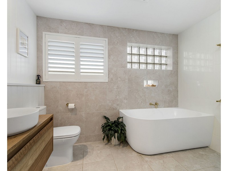 2/1 Allman Place, Crescent Head NSW 2440