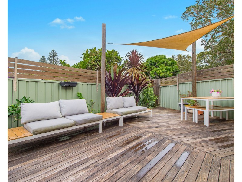 2/1 Allman Place, Crescent Head NSW 2440