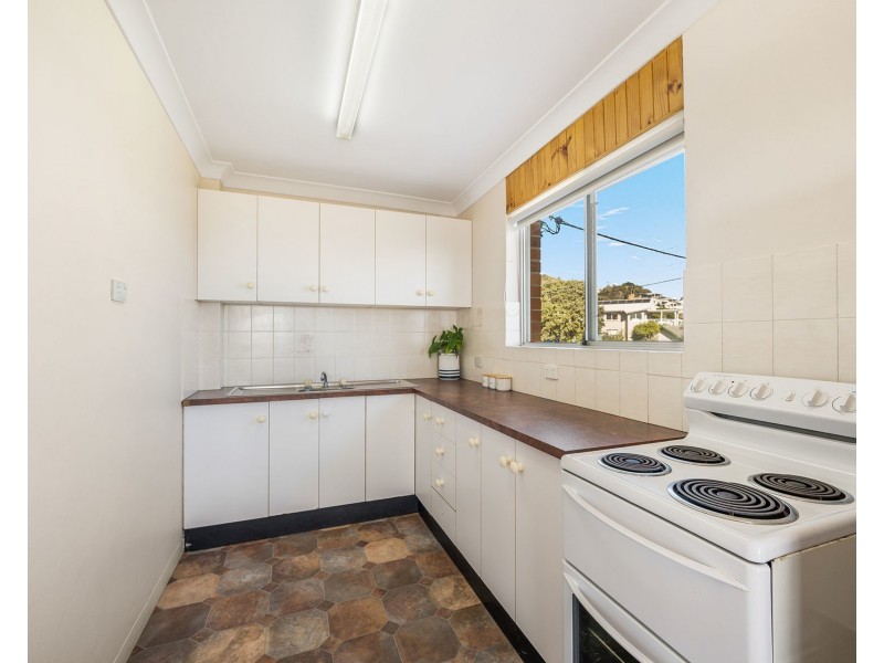 2 Gowing Street, Crescent Head NSW 2440
