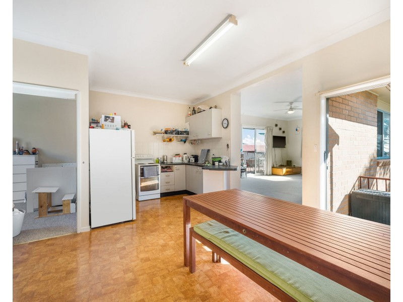 2 Gowing Street, Crescent Head NSW 2440