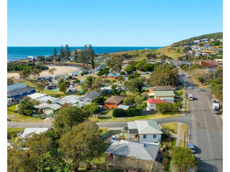 9 Pacific Street, Crescent Head NSW 2440