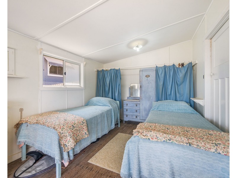 18 Stewart Street, Crescent Head NSW 2440