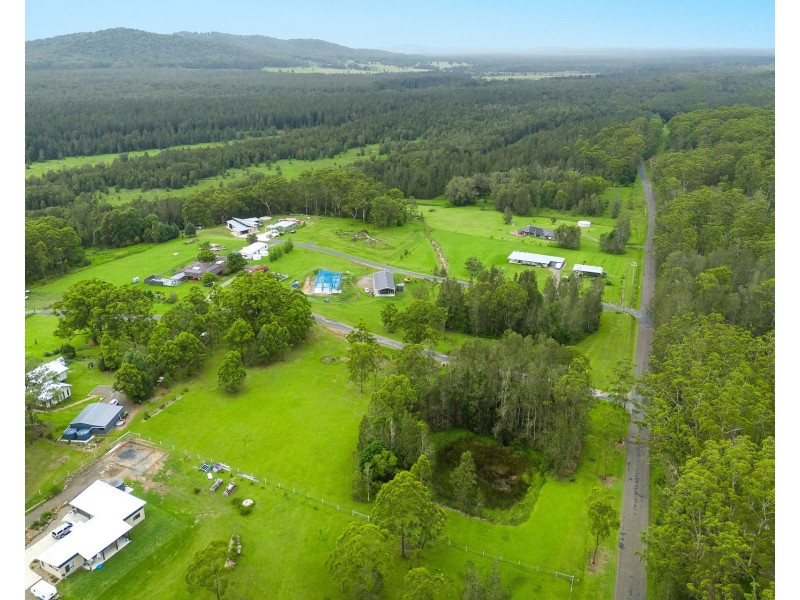 1 Sunshine Lane, Crescent Head NSW 2440