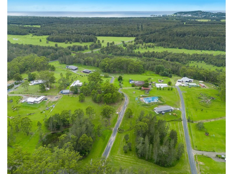 1 Sunshine Lane, Crescent Head NSW 2440
