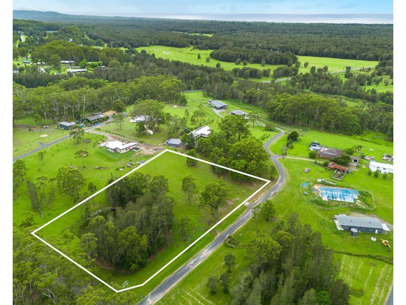 1 Sunshine Lane, Crescent Head NSW 2440