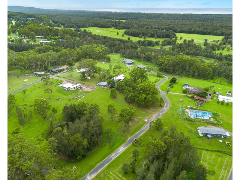 1 Sunshine Lane, Crescent Head NSW 2440