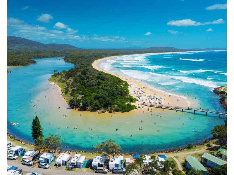 11 Noongah Terrace, Crescent Head NSW 2440