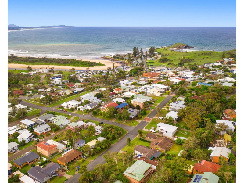 11 Noongah Terrace, Crescent Head NSW 2440
