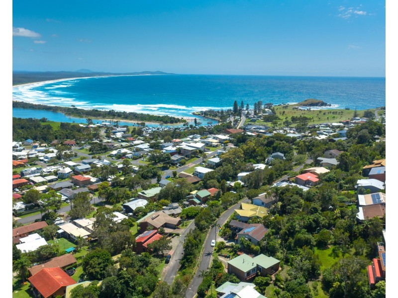 11 Noongah Terrace, Crescent Head NSW 2440