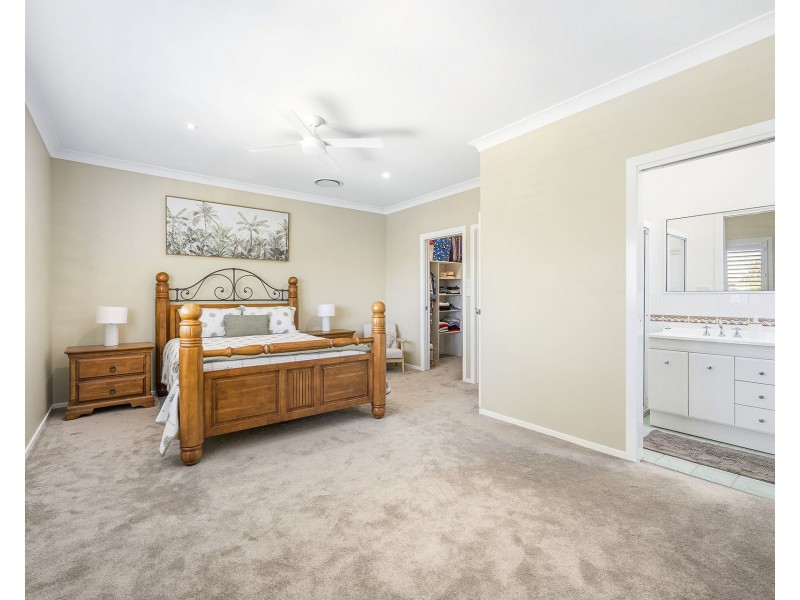 5 William Bailey Place, Crescent Head NSW 2440