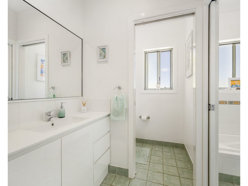5 William Bailey Place, Crescent Head NSW 2440