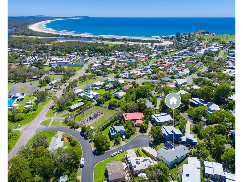 5 William Bailey Place, Crescent Head NSW 2440