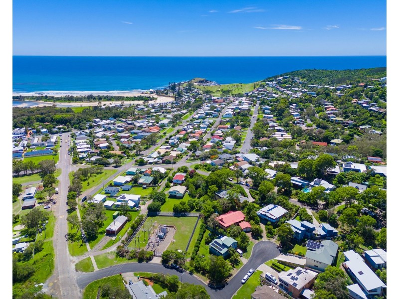 5 William Bailey Place, Crescent Head NSW 2440