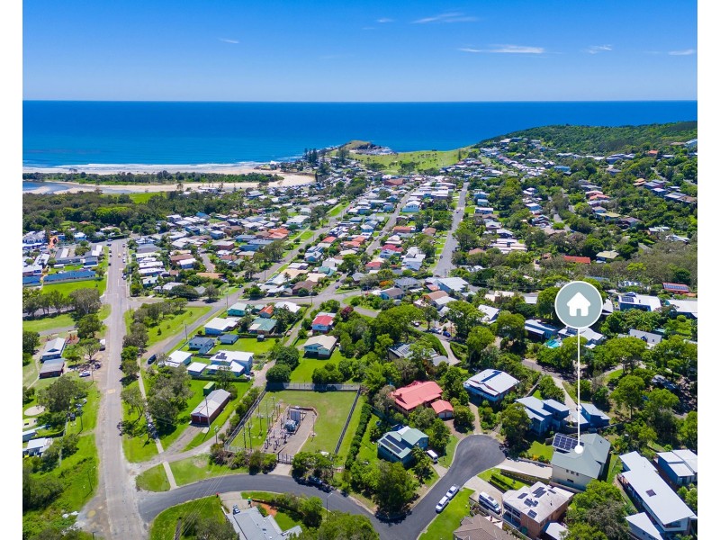 5 William Bailey Place, Crescent Head NSW 2440