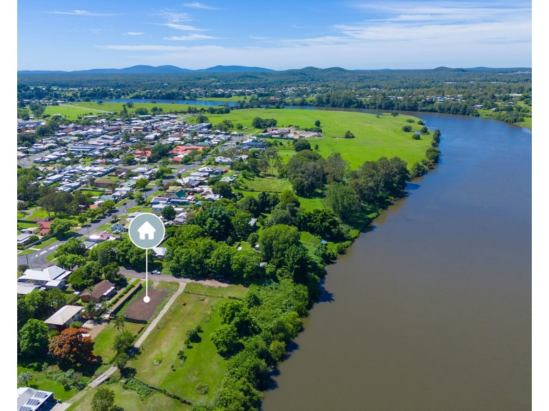 4 Wide Street, West Kempsey NSW 2440