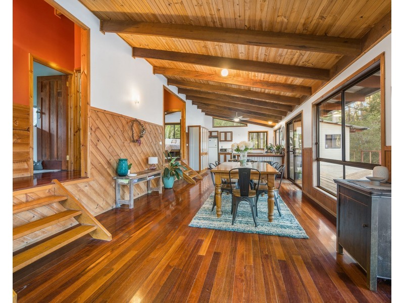 51 Neville Morton Drive, Crescent Head NSW 2440