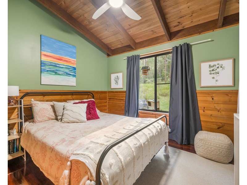 51 Neville Morton Drive, Crescent Head NSW 2440