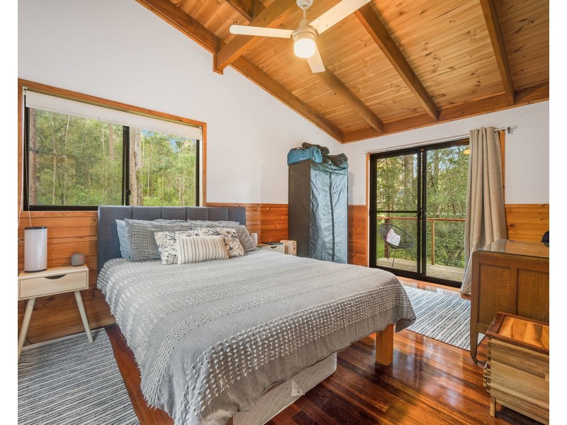 51 Neville Morton Drive, Crescent Head NSW 2440