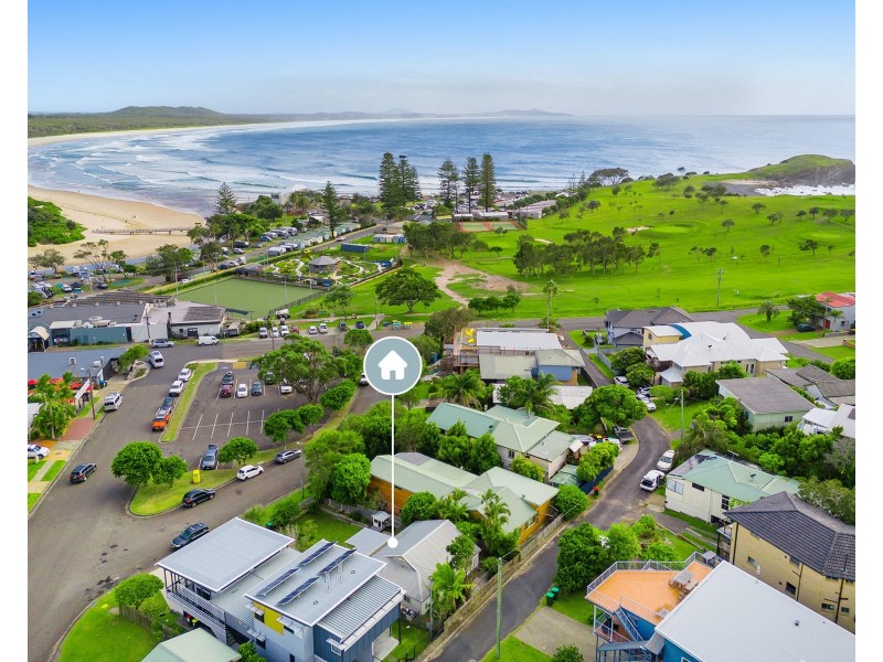 14 May Street, Crescent Head NSW 2440