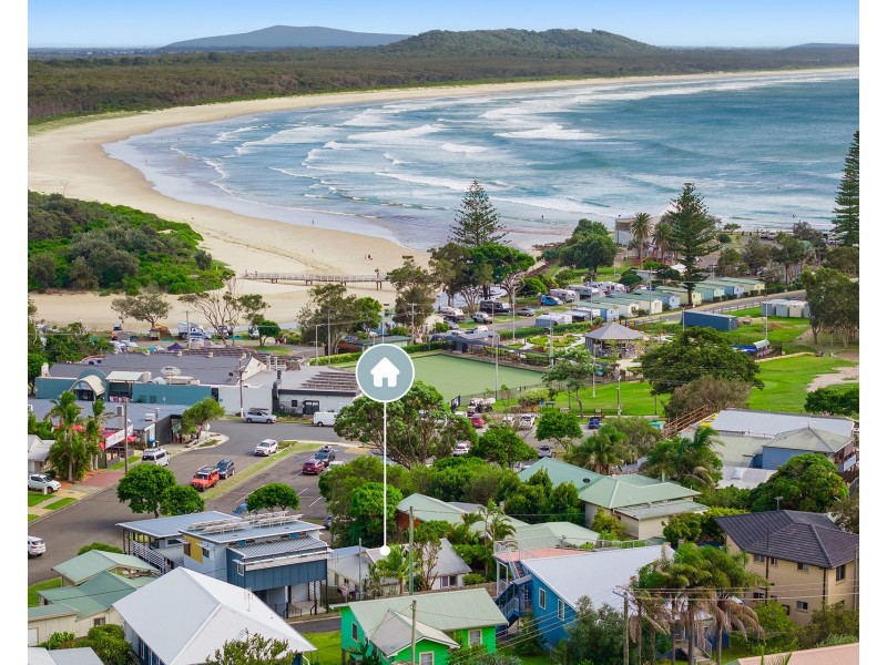 14 May Street, Crescent Head NSW 2440