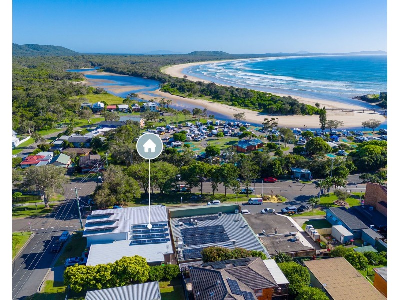 14A Main Street, Crescent Head NSW 2440