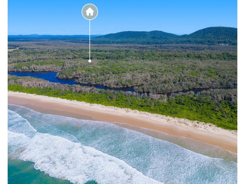 175 Loftus Road, Crescent Head NSW 2440