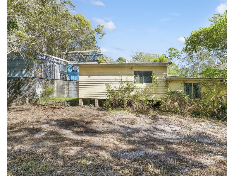 175 Loftus Road, Crescent Head NSW 2440
