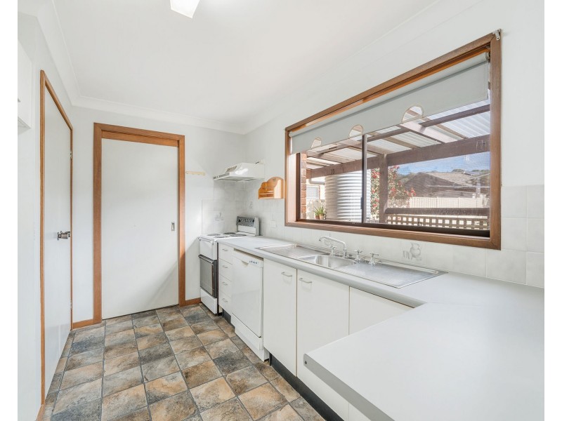 16 Belmore Street, Crescent Head NSW 2440