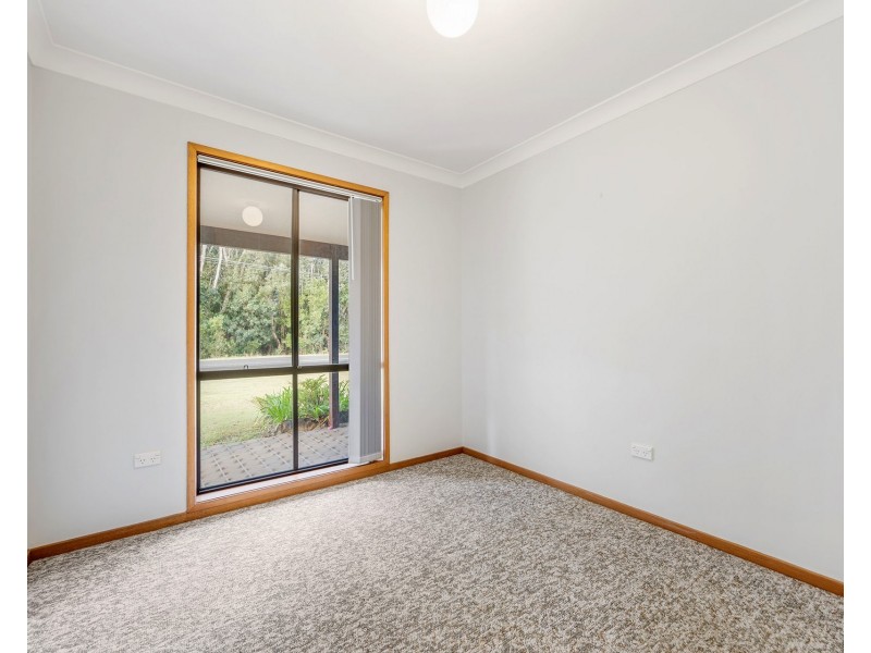16 Belmore Street, Crescent Head NSW 2440