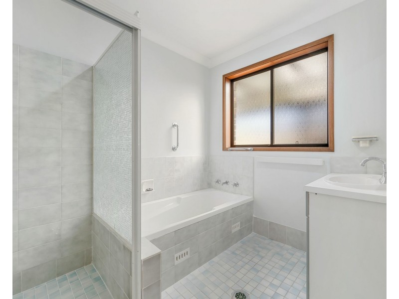 16 Belmore Street, Crescent Head NSW 2440