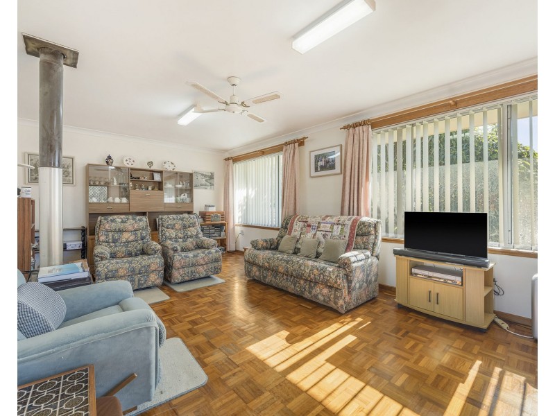 3 Allman Place, Crescent Head NSW 2440