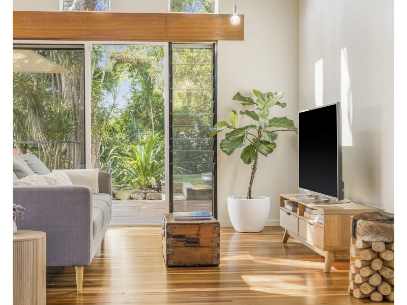 4 Terence Brassell Place, Crescent Head NSW 2440