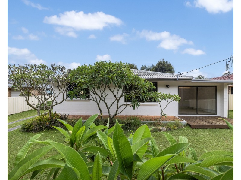 20 Belmore Street, Crescent Head NSW 2440