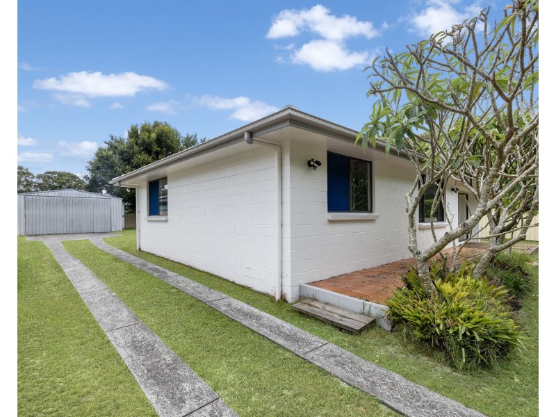 20 Belmore Street, Crescent Head NSW 2440