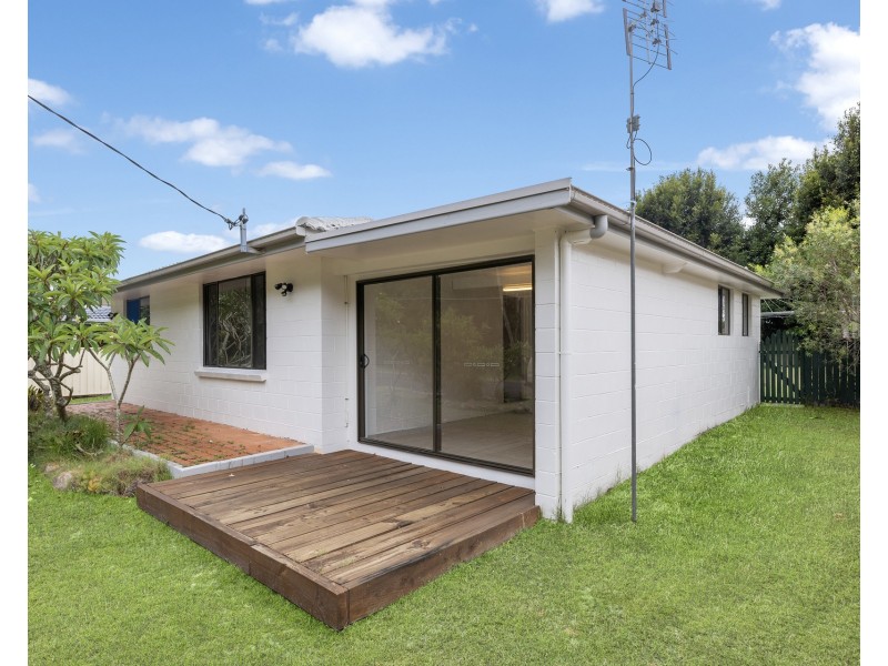 20 Belmore Street, Crescent Head NSW 2440