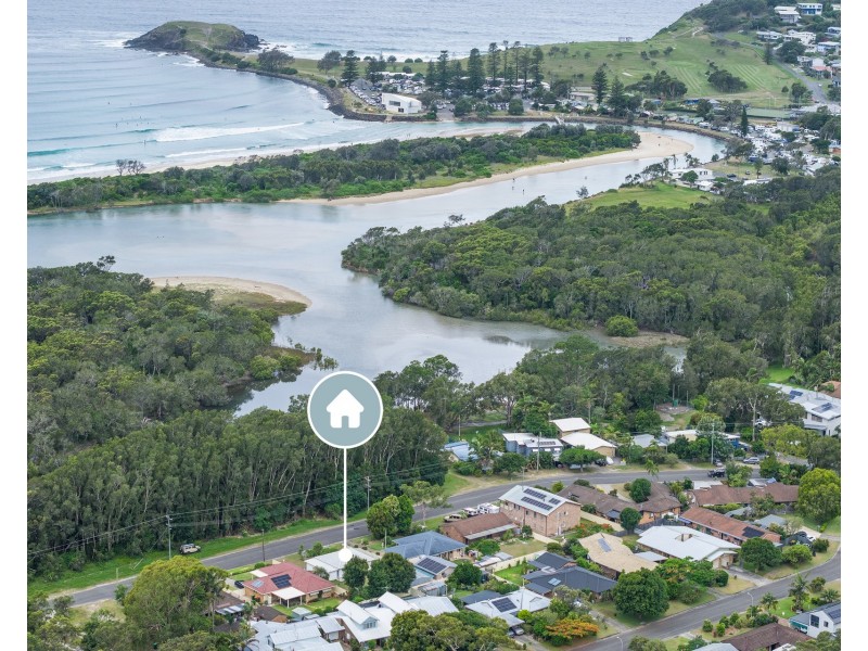 20 Belmore Street, Crescent Head NSW 2440