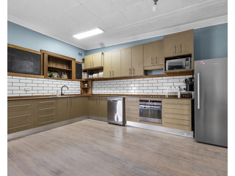 4 Gabriel Avenue, East Kempsey NSW 2440