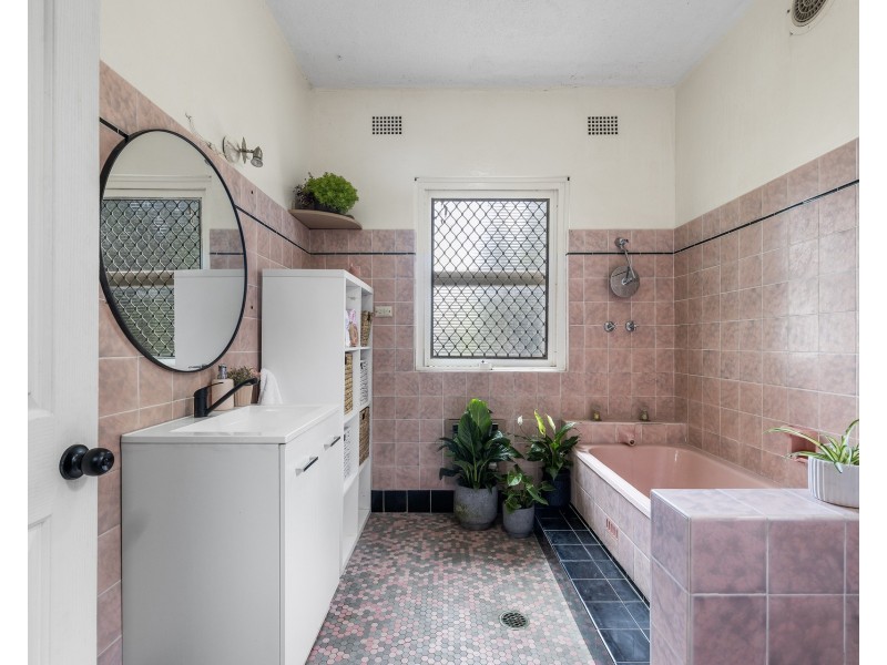 4 Gabriel Avenue, East Kempsey NSW 2440
